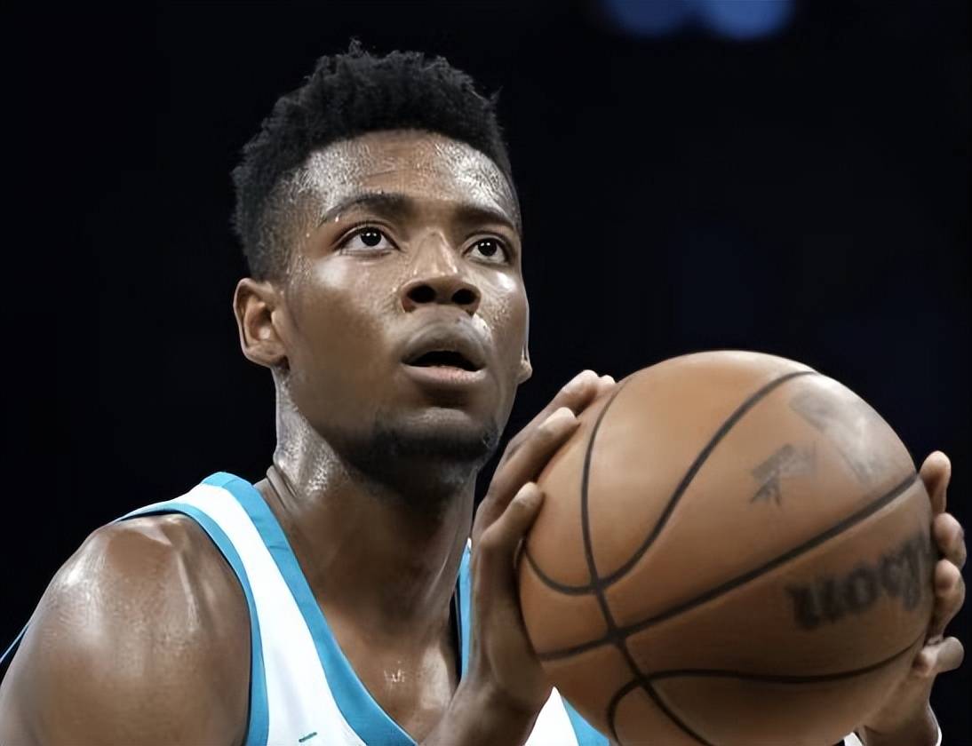 开元官网-包含里程碑夜！夏洛特黄蜂再遭质疑，全明星赛今晚刷纪录，震撼外界，医务组通报恢复的词条