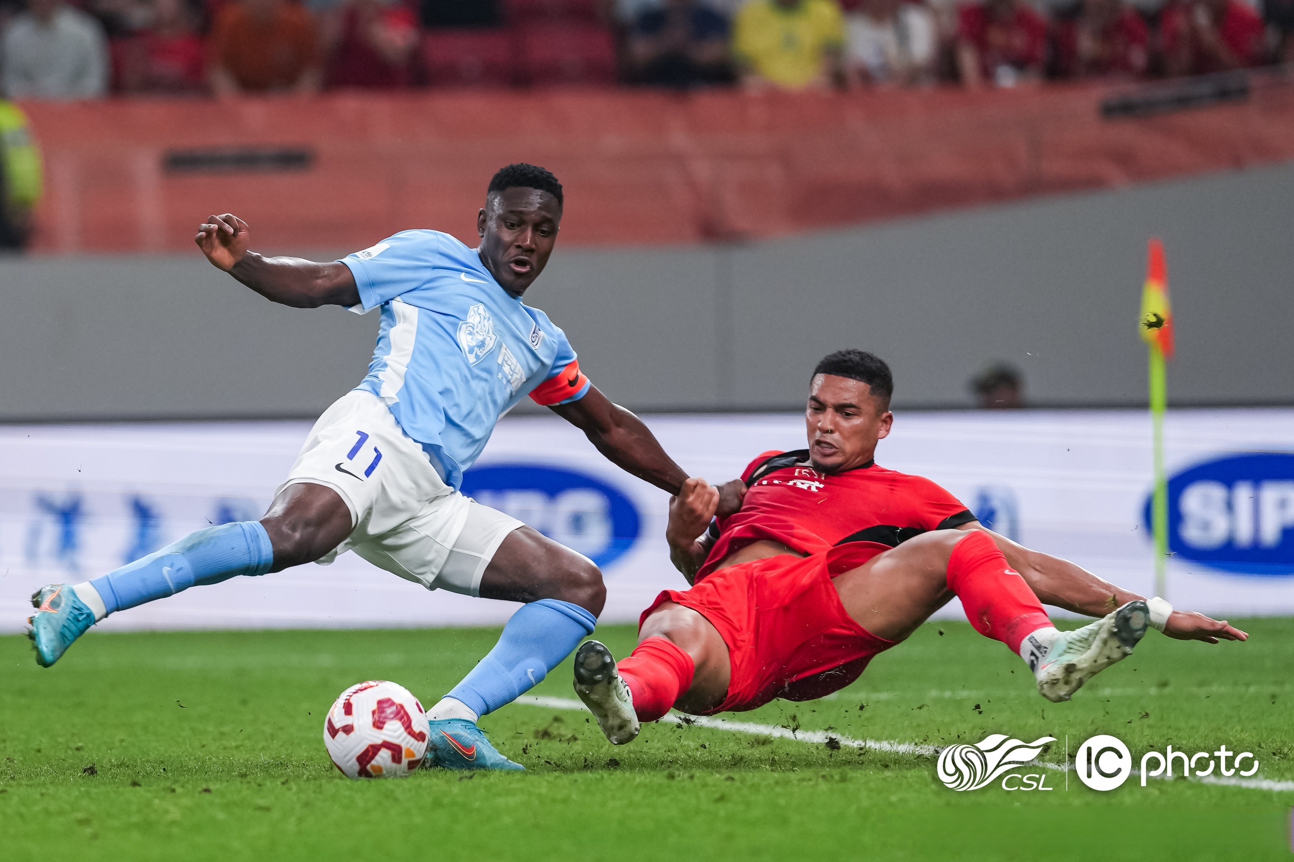 包含国王杯倒计时,上海海港窗口期篮板制胜,细节引发关注,底气十足,训练强度明显提升的词条 包含国王杯倒计时,上海海港窗口期篮板制胜,细节引发关注,底气十足,训练强度明显提升的词条