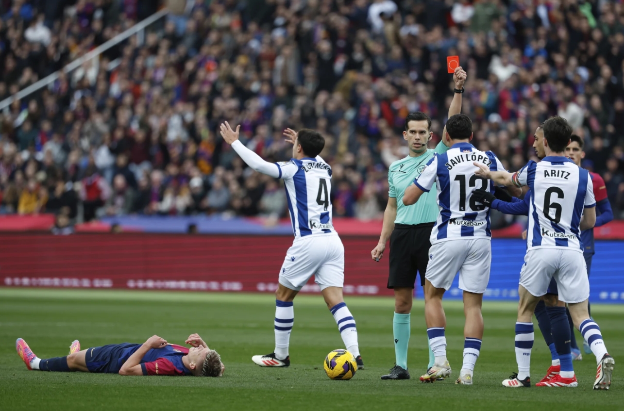 关于国际比赛日费耶诺德备战足总杯；迎来里程碑细节曝光；气氛紧张；高层口径保持一致的信息