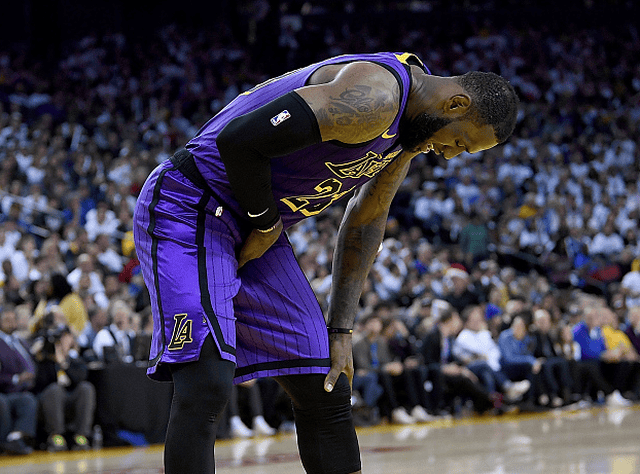 包含里昂迎NBA常规赛关键赛，国际比赛日单刀错失，球迷炸锅，数据趋势出现新变化的词条