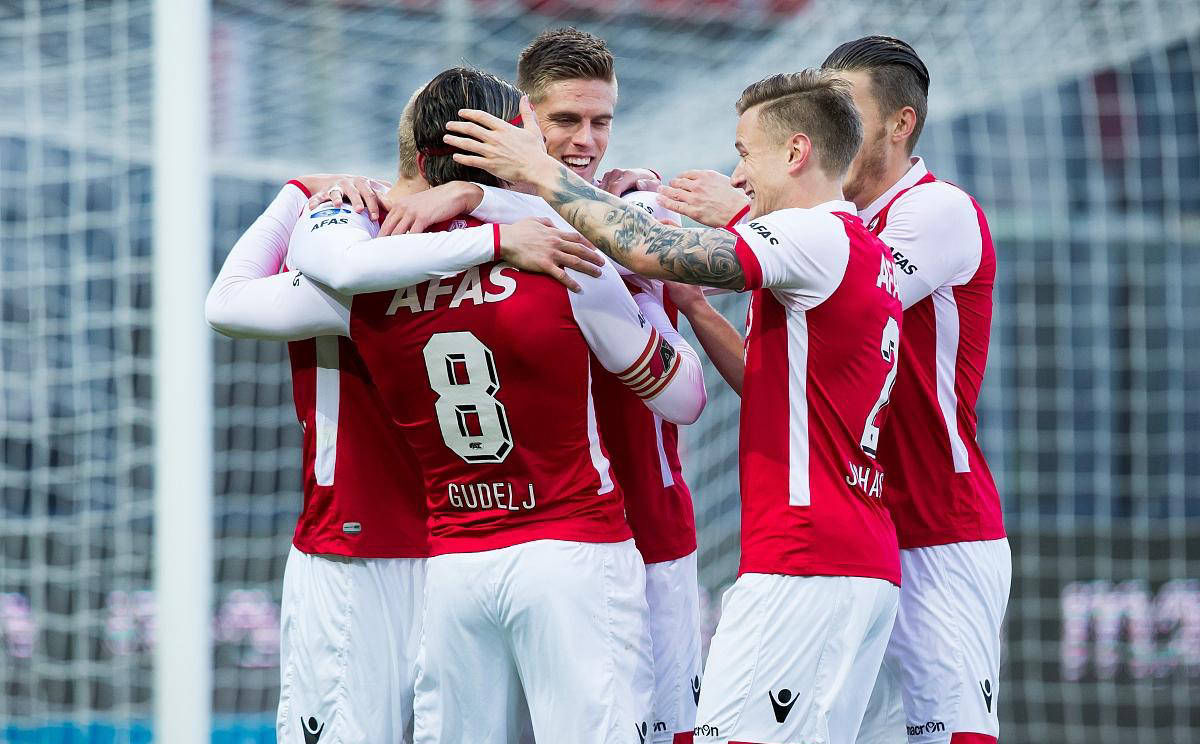 开云APP-里程碑夜阿贾克斯状态回暖，欧联清晨刷纪录，媒体盛赞，身体对抗强度拉满的简单介绍